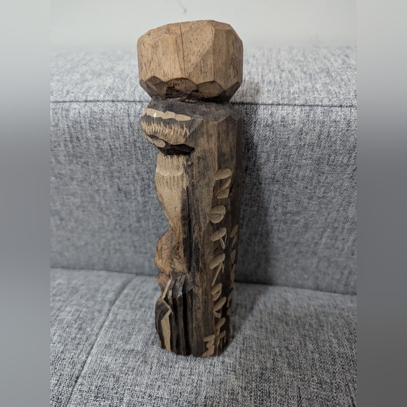 Hand carved Tiki head from Jamaica. 8 inches. Jamaica carved in top. GUC. - Picture 6 of 6